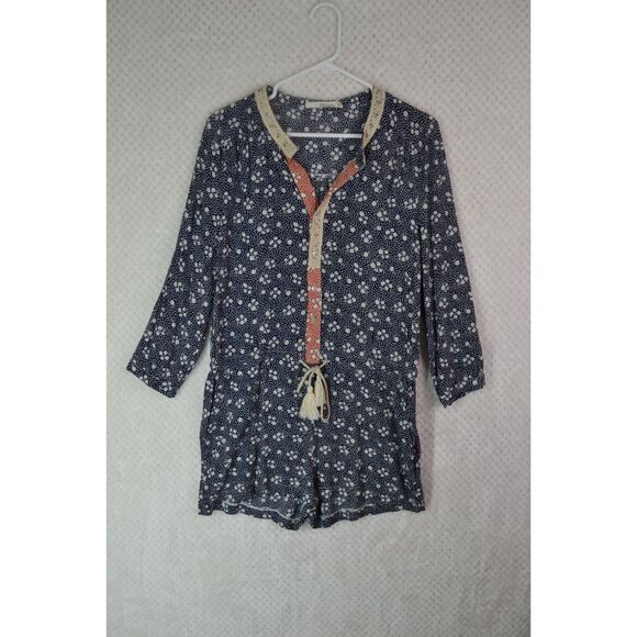 Ellison Pants - Ellison Women's Large Blue Floral 3/4 Sleeve One Piece Romper